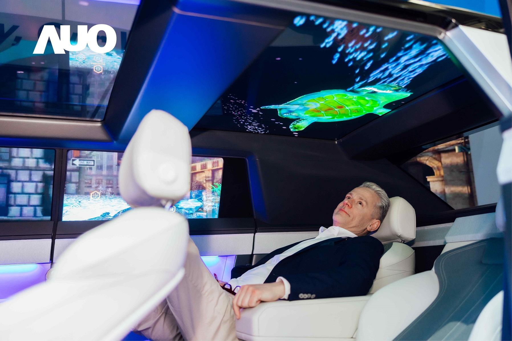 彩神vllSmart Cockpit 2025集Micro LED透明、大型化、可撓優(yōu)勢之大成，攜手BHTC打造未來視界的車用Display HMI解決方案